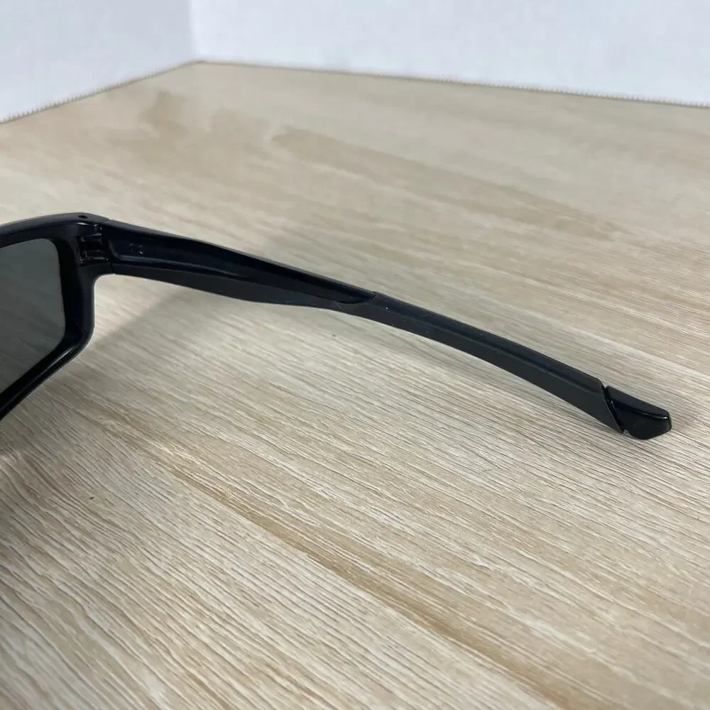 Oakley Chainlink OO9247-15 Sunglasses Polarized Black Lenses 57-17-138